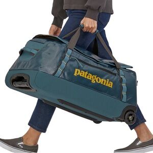 EUC Patagonia 40L blue and green (rare color) rolling duffel
